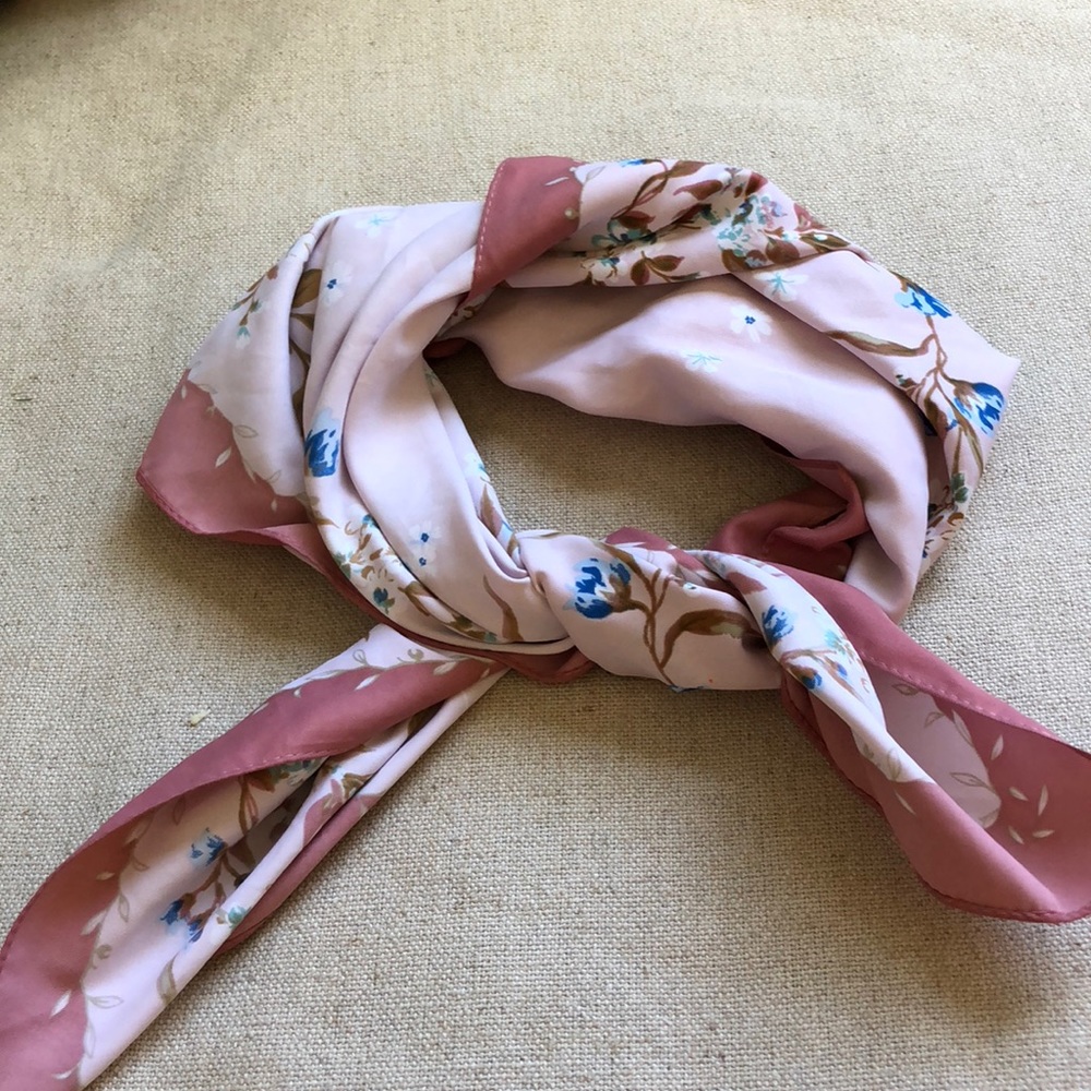 Francesca’s bandana/ascot
